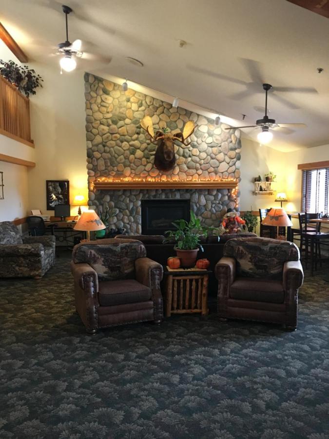 Moose Lake Lodge & Suites المظهر الخارجي الصورة